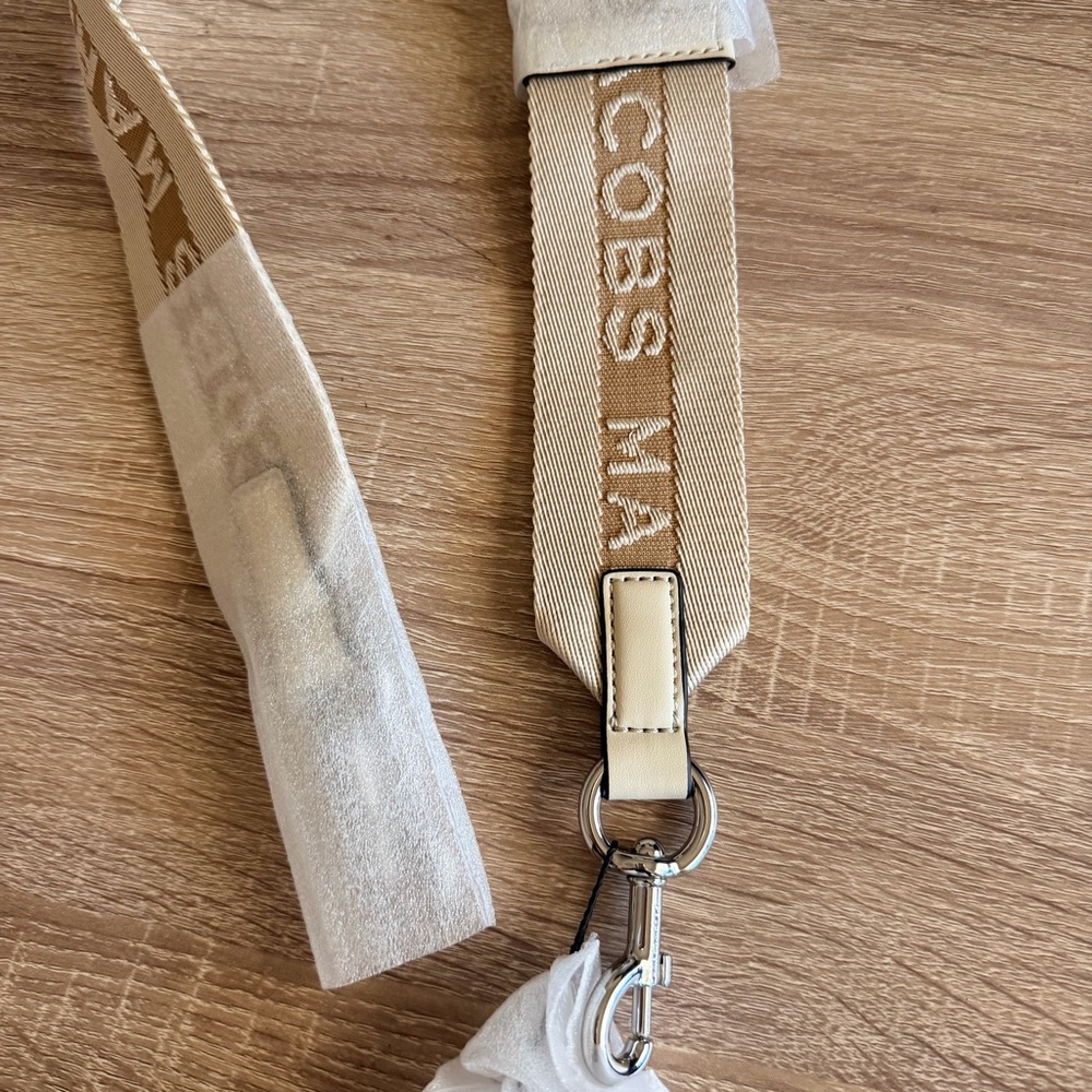 New Marc Jacobs Cream and White Logo Strap - Picture 6 of 9